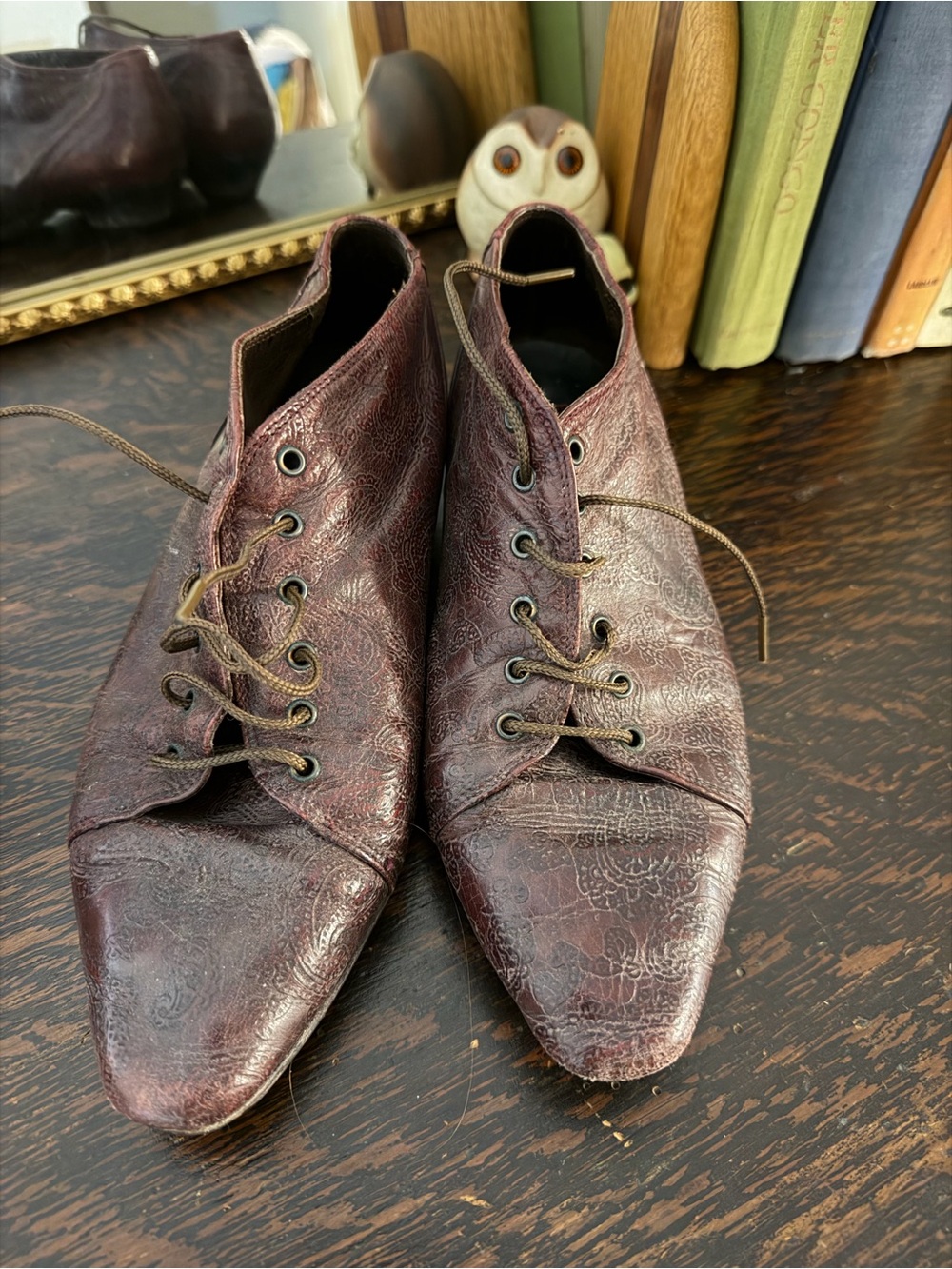 Kenneth Cole Men's Burgundy Textured Leather Chukka ankle Boots